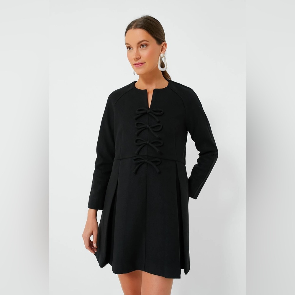 NWT - NEVER WORN! Blair Bow Coat Dress - Medium